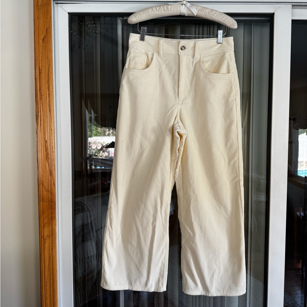 Sezane Cream Ankle Cropped Pants